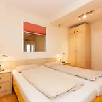 Kurpark-residenz 242 公寓