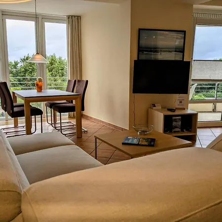 Kurpark-residenz 242 *