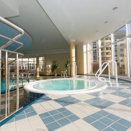 Kurpark-residenz 242 شقة *